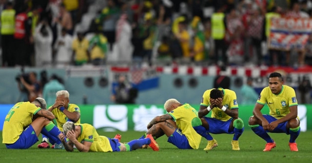 Sao Brazil suýt trả giá cực đắt vì ‘nước mắt cá sấu’ tại World Cup 231204
