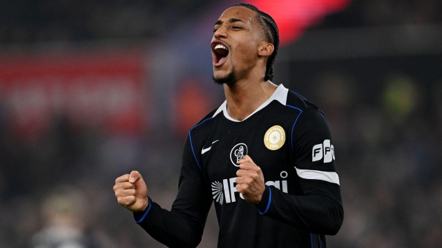 Barca đang cố gắng hết sức để chiêu mộ Joao Pedro