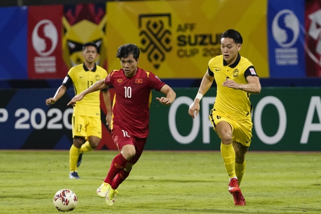 Đối thủ của ĐT Việt Nam nhập tịch sao châu Âu trước thềm AFF Cup 180697