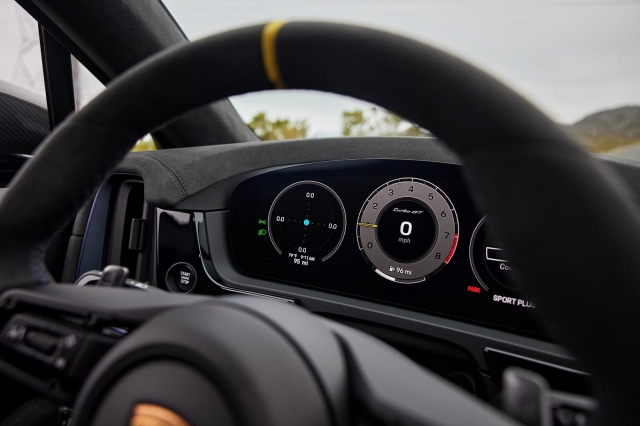 Chiêm ngưỡng Porsche Cayenne 2024 vừa ra mắt: Cải thiện hiệu suất, giá bán tăng 270741