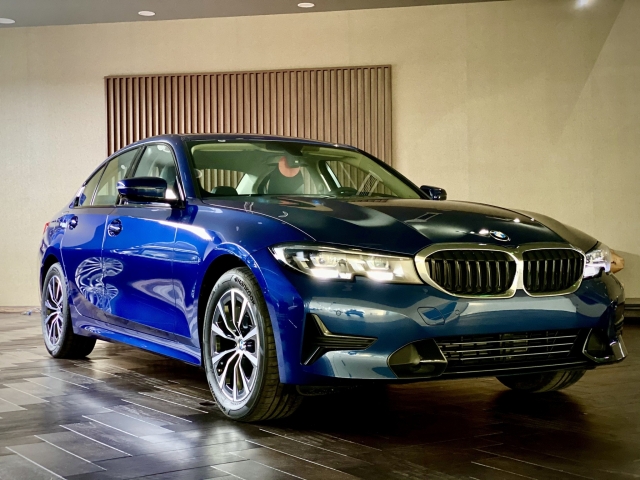 BMW 3-series giảm sâu kỷ lục, giá thấp nhất chỉ ngang ngửa Toyota Camry 276132