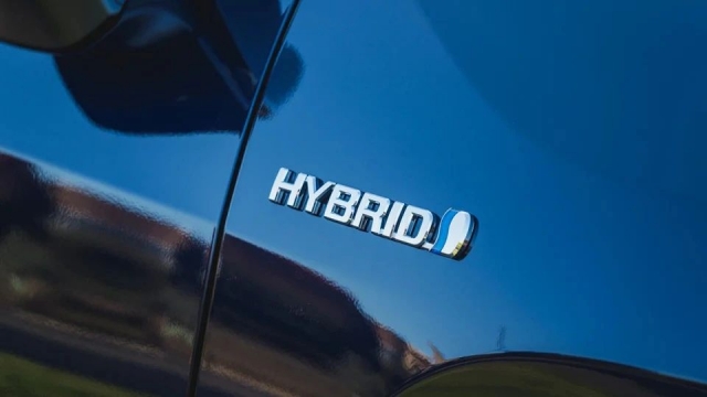toyota-hilux-2-16838613715951257517686-1683881689334-168388168947160593346_result