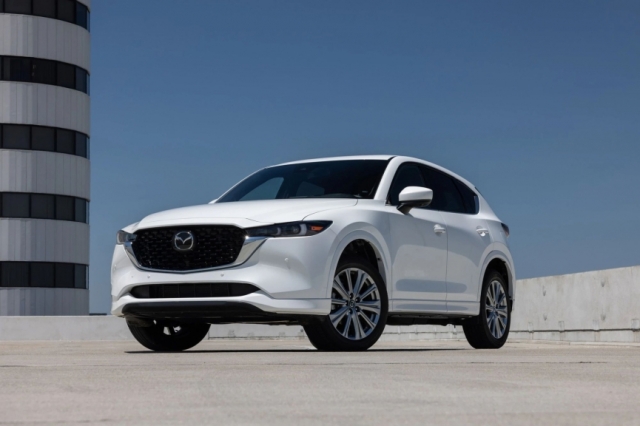 Mazda CX-5 2023 tiếp tục lộ diện tại Việt Nam: Nâng cấp ngoại thất, ngày ra mắt không còn xa 294094