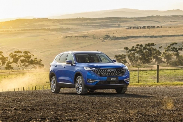 haval-h6-sap-ra-mat-viet-nam-gia-ngang-ford-everest