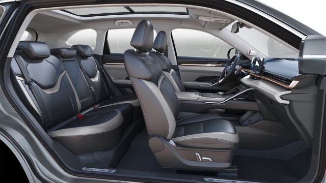 SUV Trung Quốc Haval H6 rộ tin ra mắt Việt Nam ngày 1/8, giá dự kiến ngang Ford Everest 300341