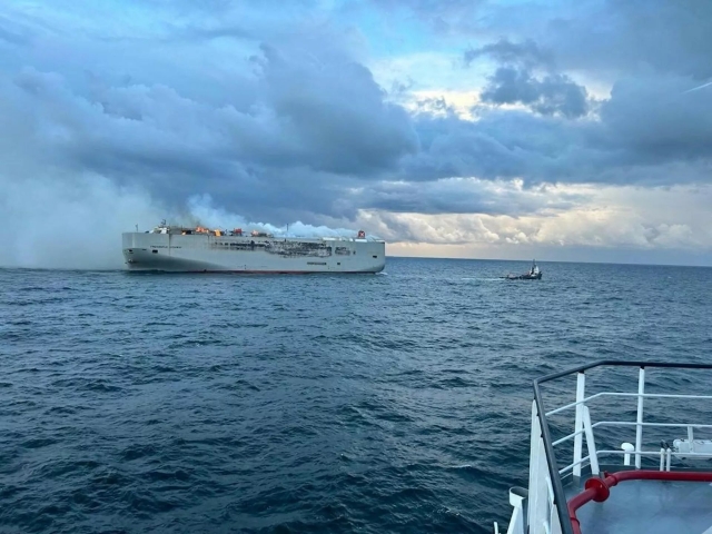 Dutch-cargo-ship-EV-fire-00001_result