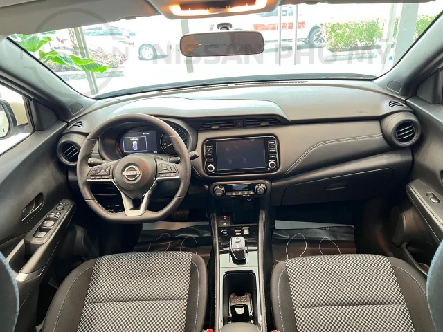 Nissan Kicks giảm giá ‘kịch sàn’ 110 triệu, tăng lực đấu Seltos, Corolla Cross 308160