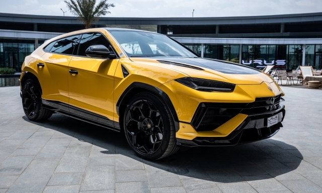 Siêu SUV Lamborghini Urus hé lộ bản nâng cấp: Tinh chỉnh từ trong ra ngoài, chỉ còn biến thể hybrid 308435
