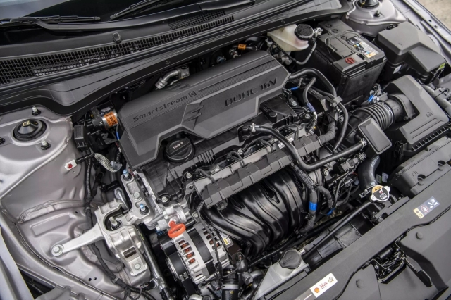 2024-Hyundai-Elantra-US-39-2048x1366_result