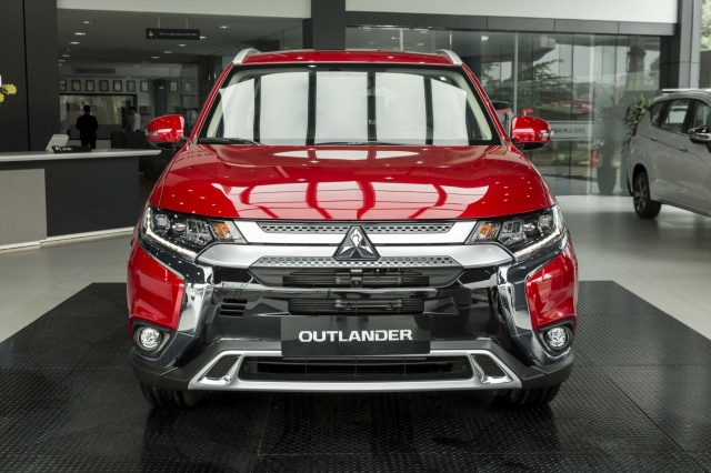 Mitsubishi-Outlander