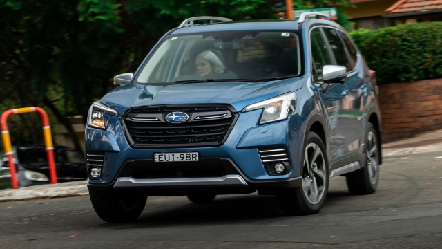 Subaru Forester thế hệ mới bất ngờ lộ diện, chốt ra mắt giữa tháng này 352360