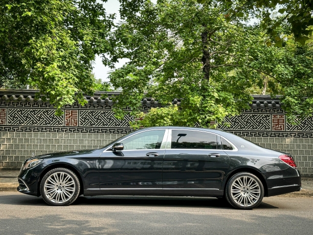 Xe siêu sang Mercedes-Maybach S450 bán ‘lỗ’ tiền tỷ sau 5 năm lăn bánh 359985