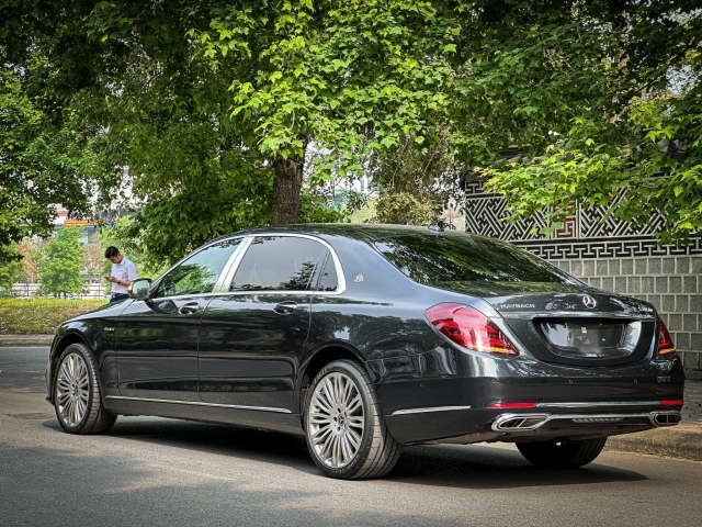 Xe siêu sang Mercedes-Maybach S450 bán ‘lỗ’ tiền tỷ sau 5 năm lăn bánh 359986