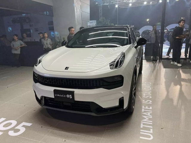 Hai mẫu SUV Lynk & Co hé lộ giá bán dự kiến trước thềm ra mắt 386396