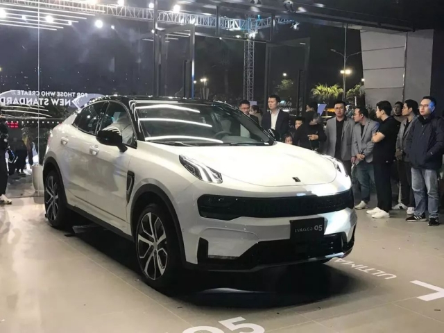lynk-co-05-eb34_result