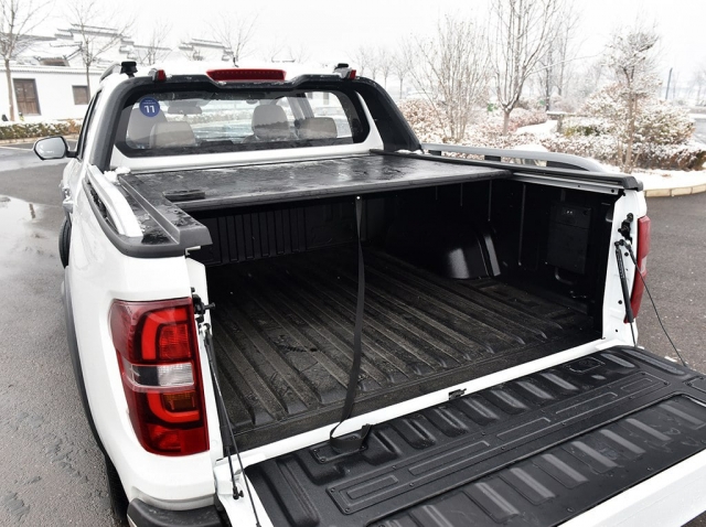 Bán tải điện ngang cỡ Ford Ranger ra mắt, giá quy đổi chưa tới 500 triệu đồng 414653