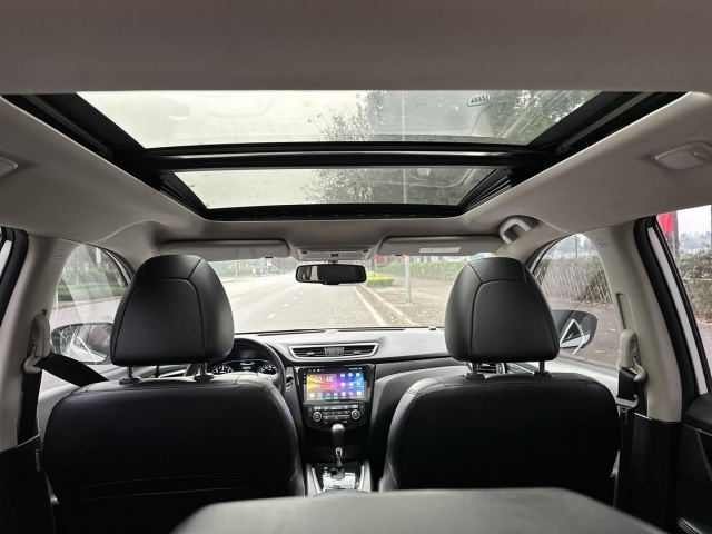 Nissan X-Trail lăn bánh 7 năm mất giá ngang một chiếc Hyundai Tucson 432491