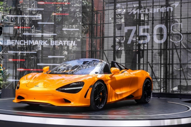 mclaren-750s-4-1713341037826675205516_result
