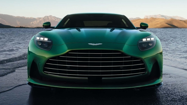 aston-martin-db12-15-2734-1685-7700-5931-1685001205