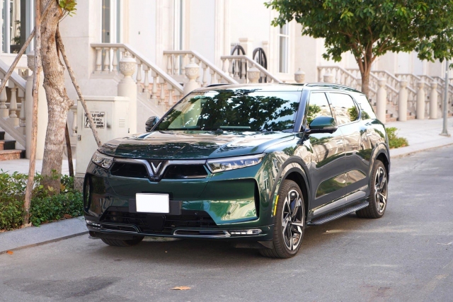 VinFast VF 9 mới chạy hơn 6.000 km đã rao bán với giá ngỡ ngàng 451543