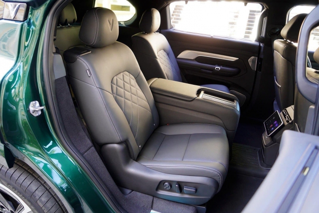 VinFast VF 9 mới chạy hơn 6.000 km đã rao bán với giá ngỡ ngàng 451549
