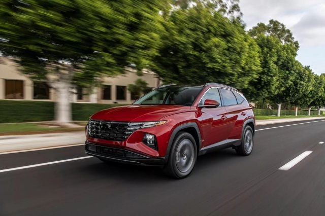 2024-Hyundai-Tucson-Santa-Cruz-611-1_result