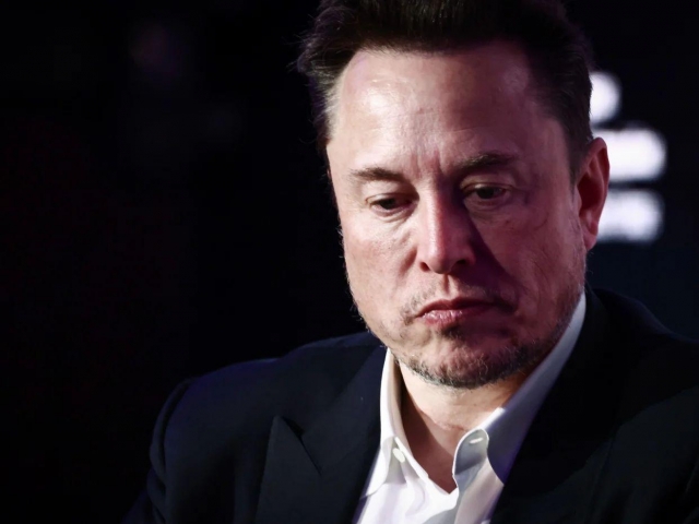 Mục đích của Elon Musk khi 'gây sự' với Apple vì ChatGPT?