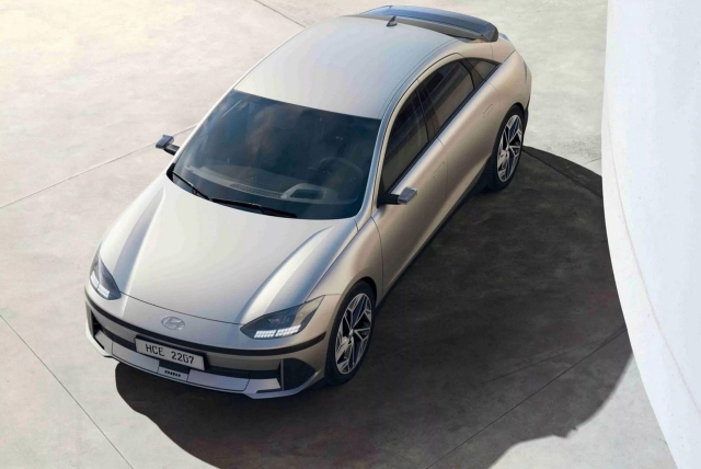 Hyundai-Ioniq_6-2023-1280-21-2048x1372_result