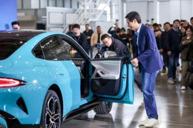 CEO Xiaomi hé lộ ‘chất xúc tác’ bất ngờ dẫn đến sự ra đời của xe điện SU7 501362