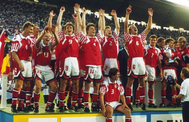 doi-hinh-dan-mach-vo-dich-euro-1992_jiux