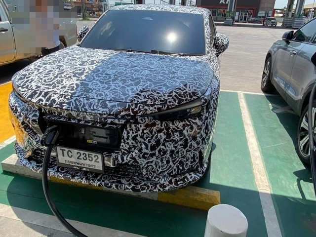 Honda e:NS1 - Honda HR-V phiên bản thuần điện lộ diện tại Thái Lan 281299