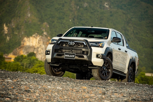 Ford Ranger tiếp tục giữ ngôi
