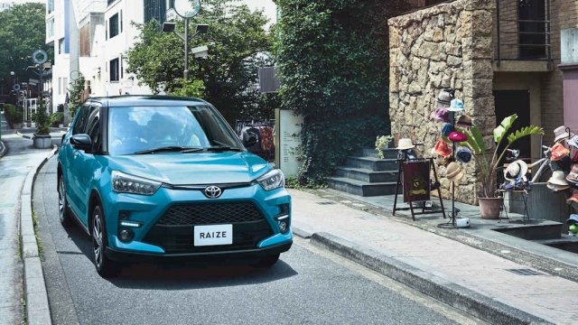 2023_toyota_raize
