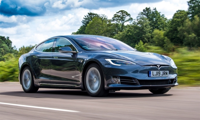 Tesla-Model-S-1-9869-1592358058