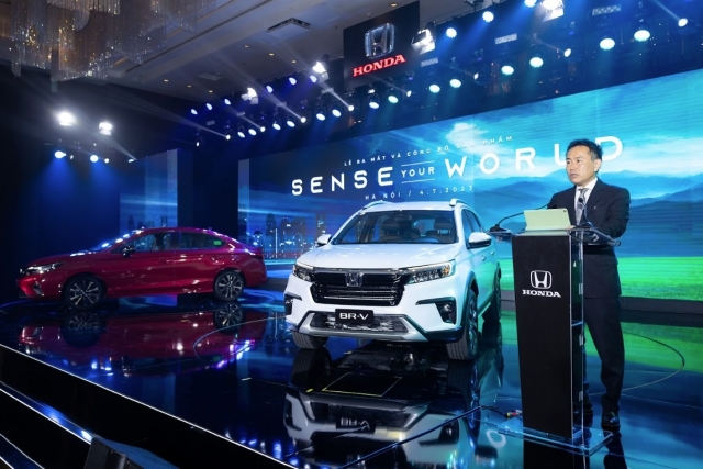 So sánh 2 phiên bản Honda BR-V 2023: Chọn bản nào khi mức chênh giá tới 44 triệu đồng? 299309