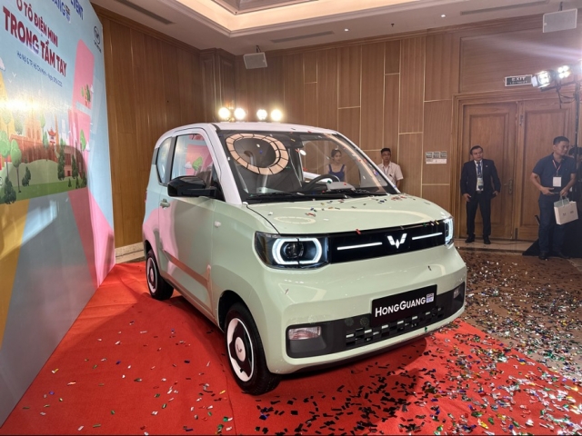 Mới gia nhập thị trường Việt, Wuling Hongguang Mini EV đã lộ thiết kế phiên bản mới 303820