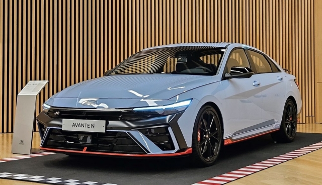 hyundai-elantra-n-2023-26-b73c