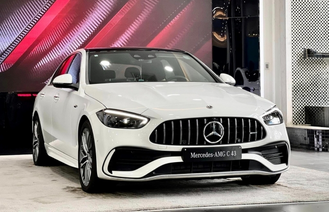 Mercedes-Benz đồng loạt giảm giá nhiều mẫu xe, cao nhất đến hơn nửa tỷ đồng 310910