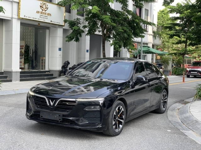 Kích cầu tháng Ngâu, VinFast Lux A2.0 cũ giảm giá
