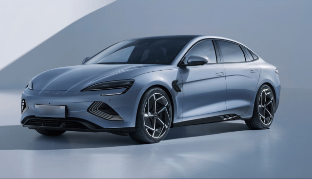 Hãng xe sắp vào Việt Nam ra mắt sedan mới: Chạy được 200 km không