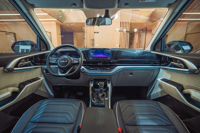 Kia Carens 2023 đầu tiên