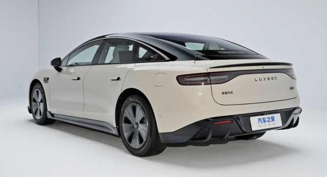 Luxeed S7 - sedan điện của hãng xe sắp vào Việt Nam mở bán, giá quy đổi từ 860 triệu đồng 354732