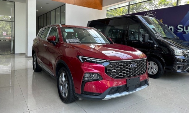 Loạt SUV hạng C đua giảm giá: Cao nhất gần 300 triệu đồng 355659