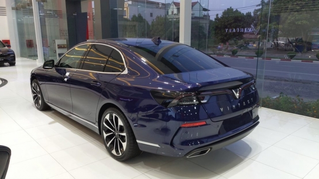 VinFast Lux A2.0 giảm giá sâu đẩy hàng tồn, rẻ gần ngang City, Vios 355851