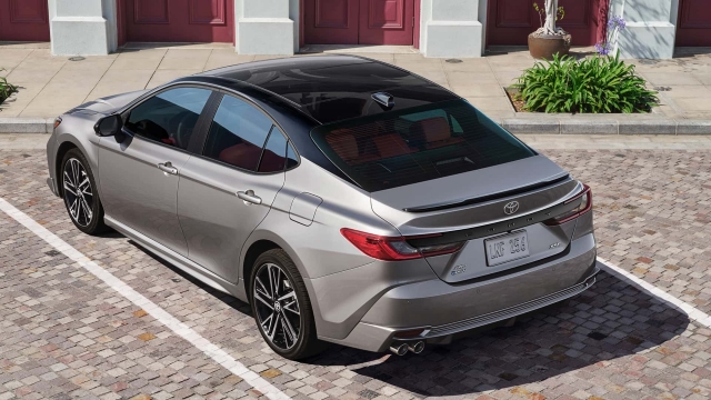 2025-toyota-camry (3)