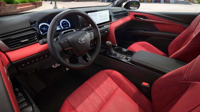 Toyota Camry 2025 chính thức trình làng: Chỉ có một tùy chọn hệ truyền động hybrid 356743