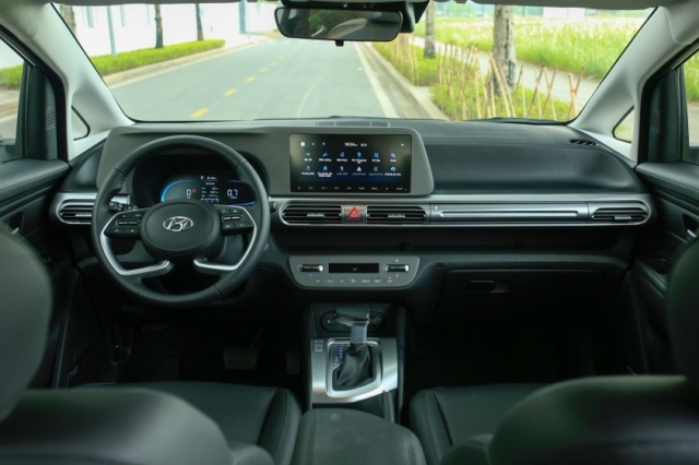MPV 7 chỗ của Hyundai giảm giá