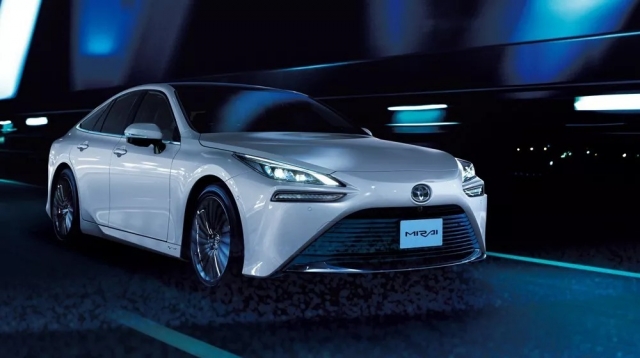 Toyota Mirai 2024 chạy pin nhiên liệu hydro được nâng cấp nội thất và bổ sung công nghệ mới 365961