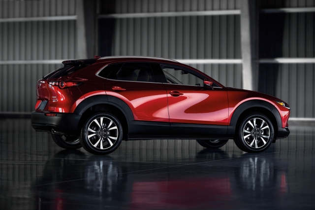 2019-CX-30-US-LHD-1-C23-3DR-R3-p