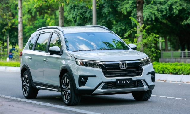 Loạt xe MPV 7 chỗ cỡ nhỏ chạy đua giảm giá trong tháng 12/2023 369083